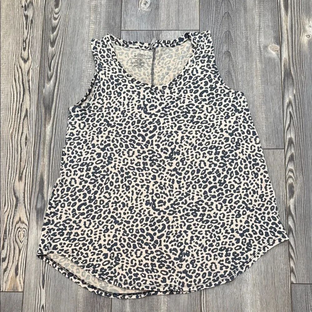 Leopard Print Sleeveless Top